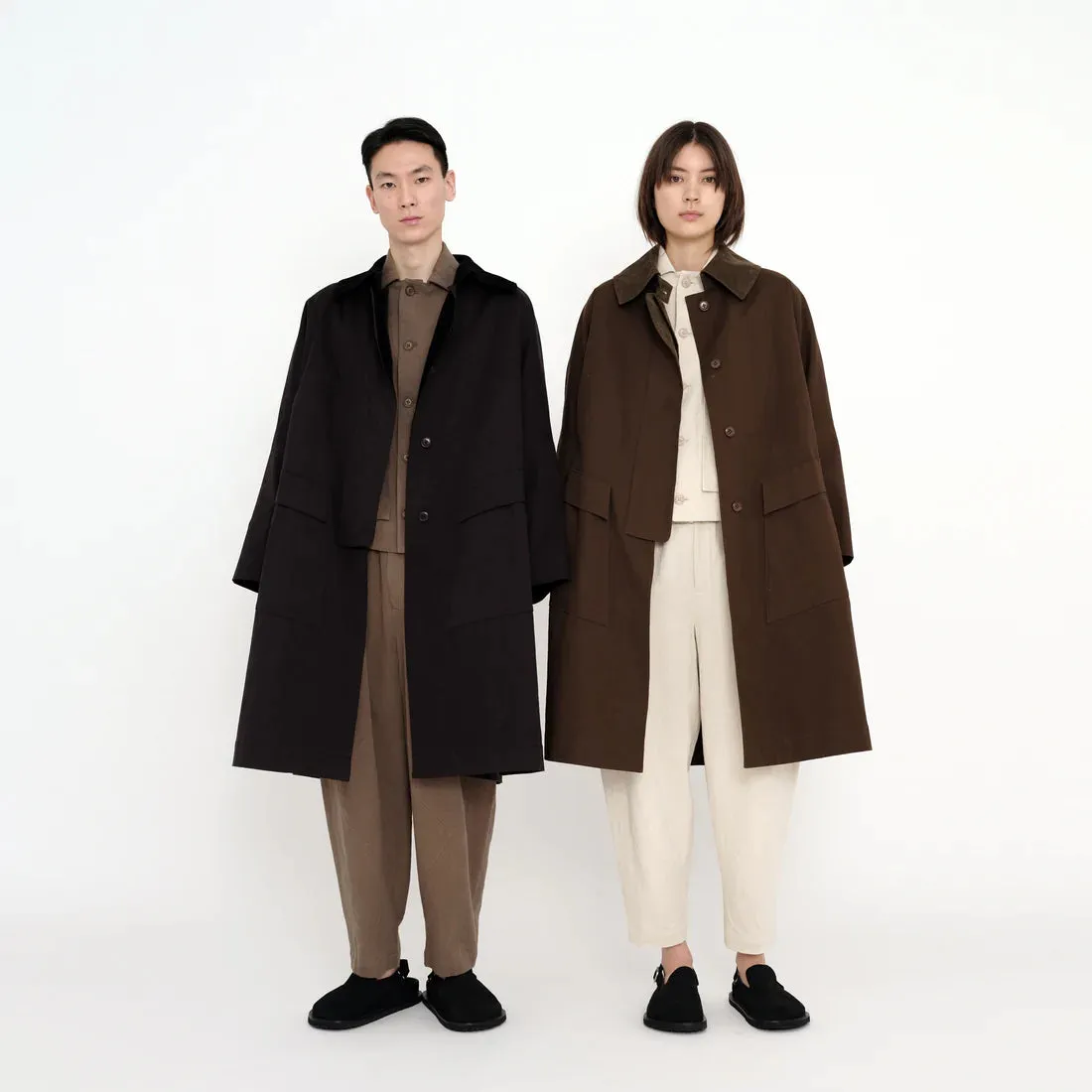 7115 By Szeki Black Cotton Slit Trench Coat