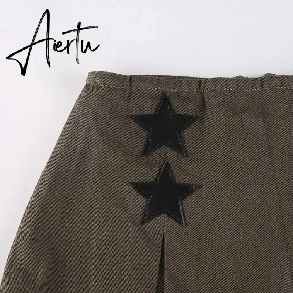 Aiertu Women Y2K Grunge Denim Skirt with Star Pattern Patchwork Summer Zipper High Waist Pleated A-line Mini Skirts Fashion Clothes