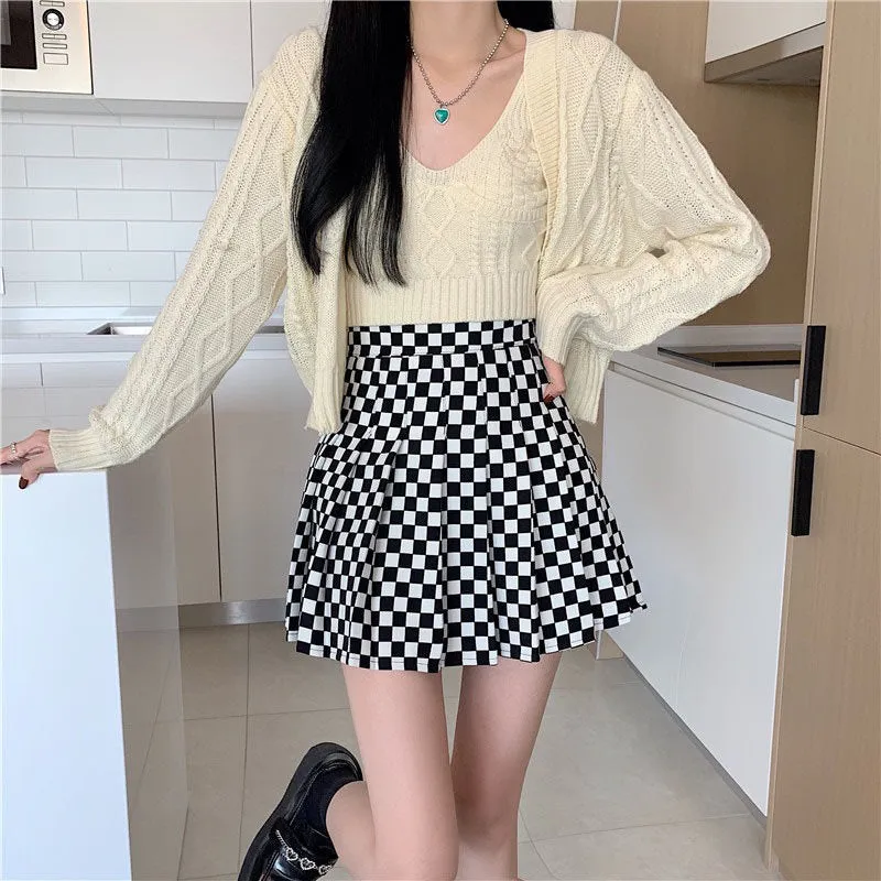 Checkered Print Pleated Skirt