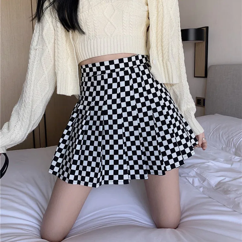 Checkered Print Pleated Skirt