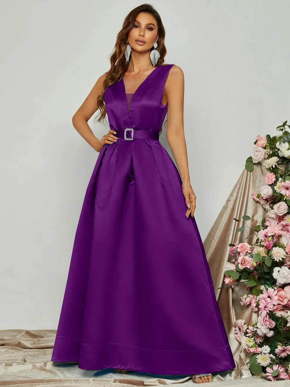 Elegant V Neck Sleeveless Pleated Prom Dress