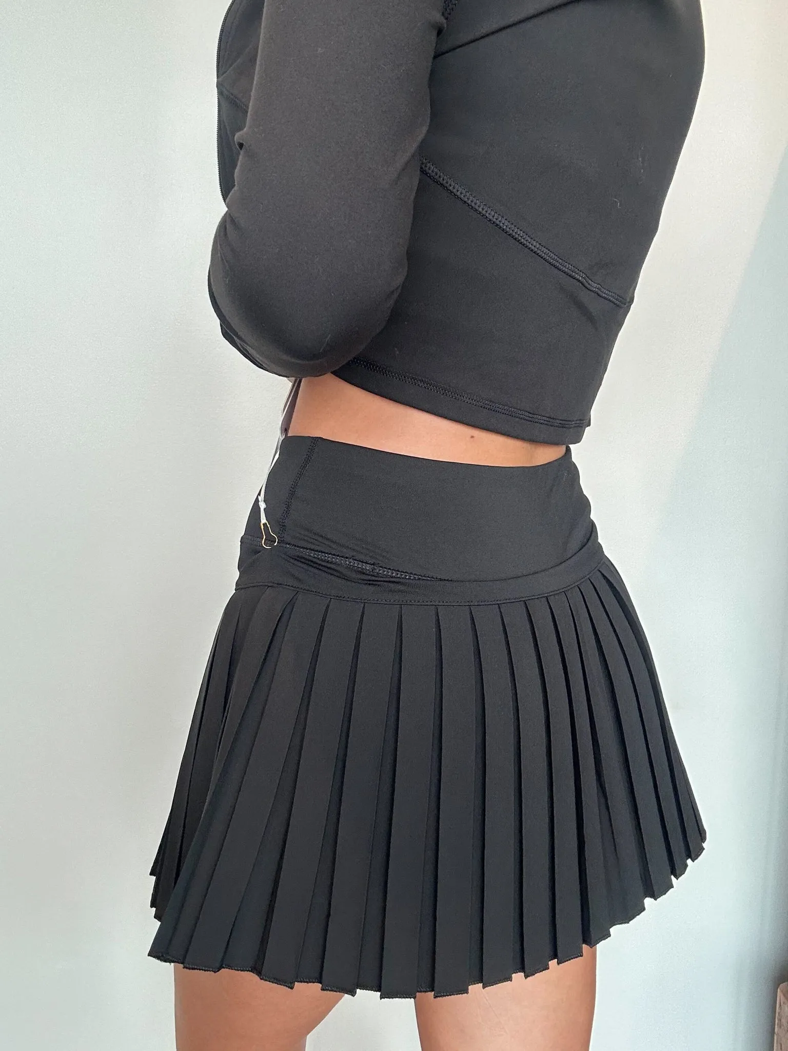 On the Run Sporty Skort - Black