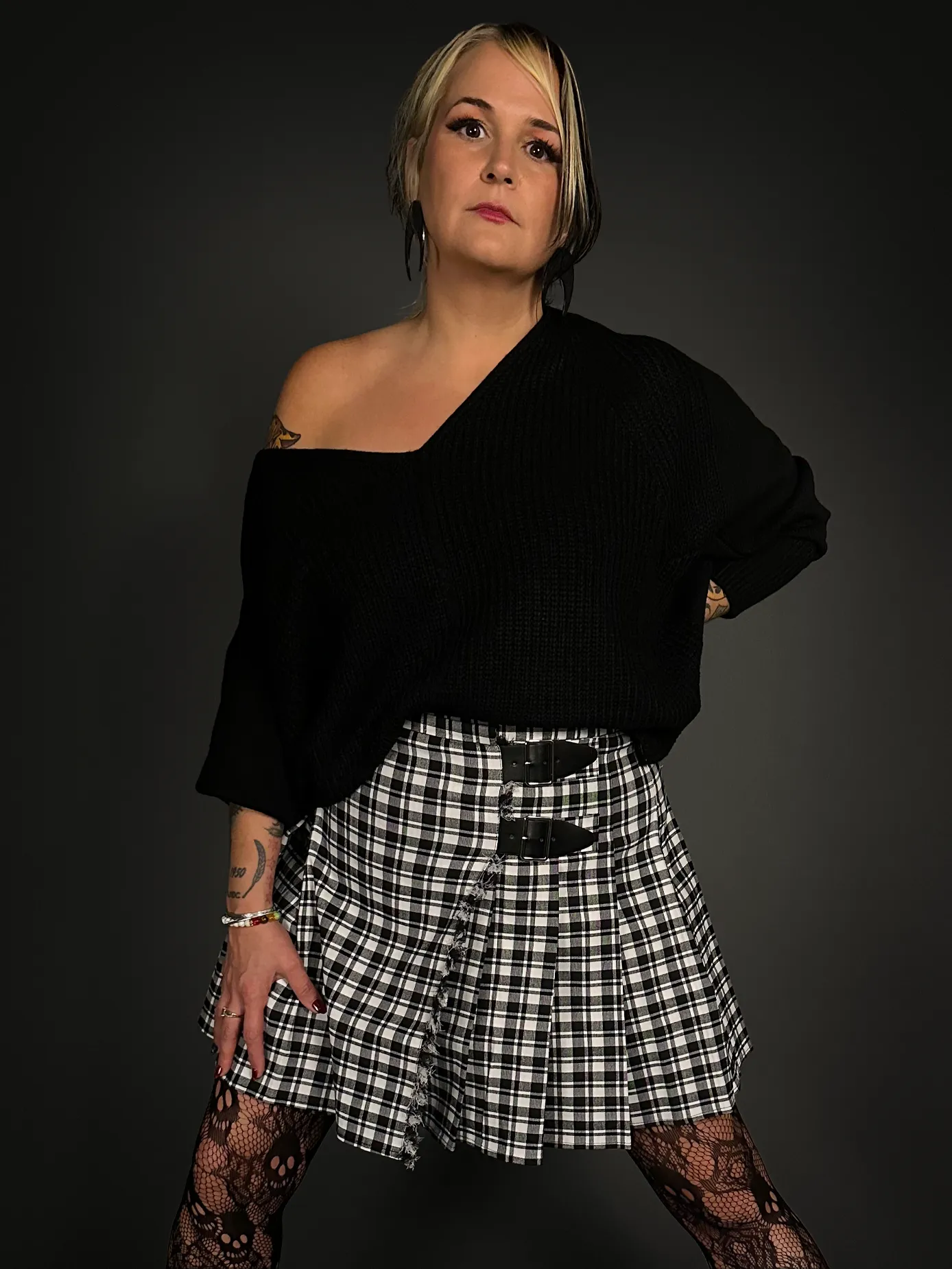 Outfit Set - Plaid Skirt with Black Front Straps & Oversized Dolman Batwing Sleeve Sweater