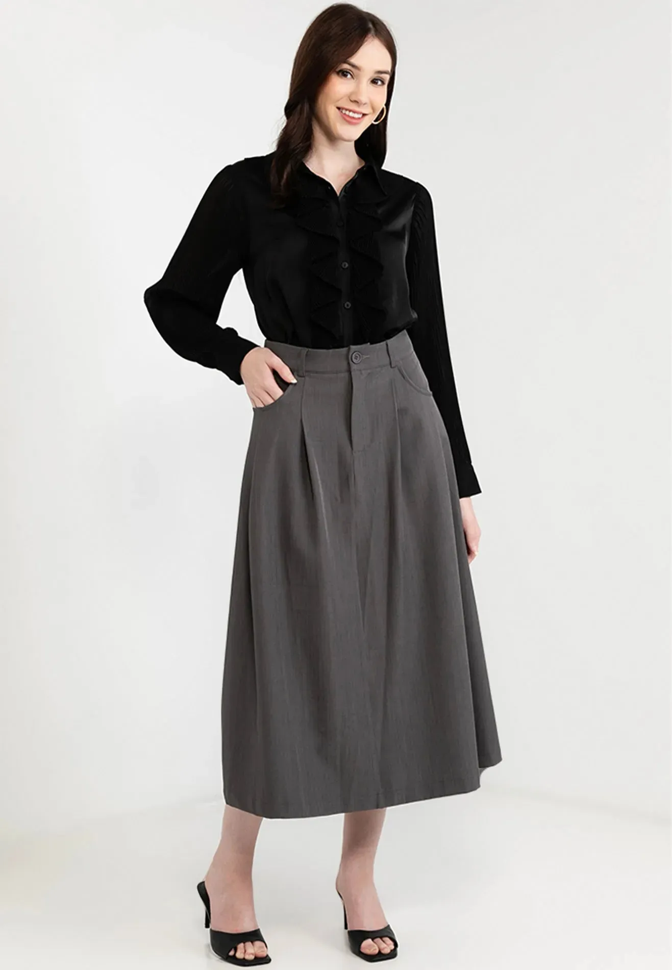 Pleated Maxi Pocket Skirt