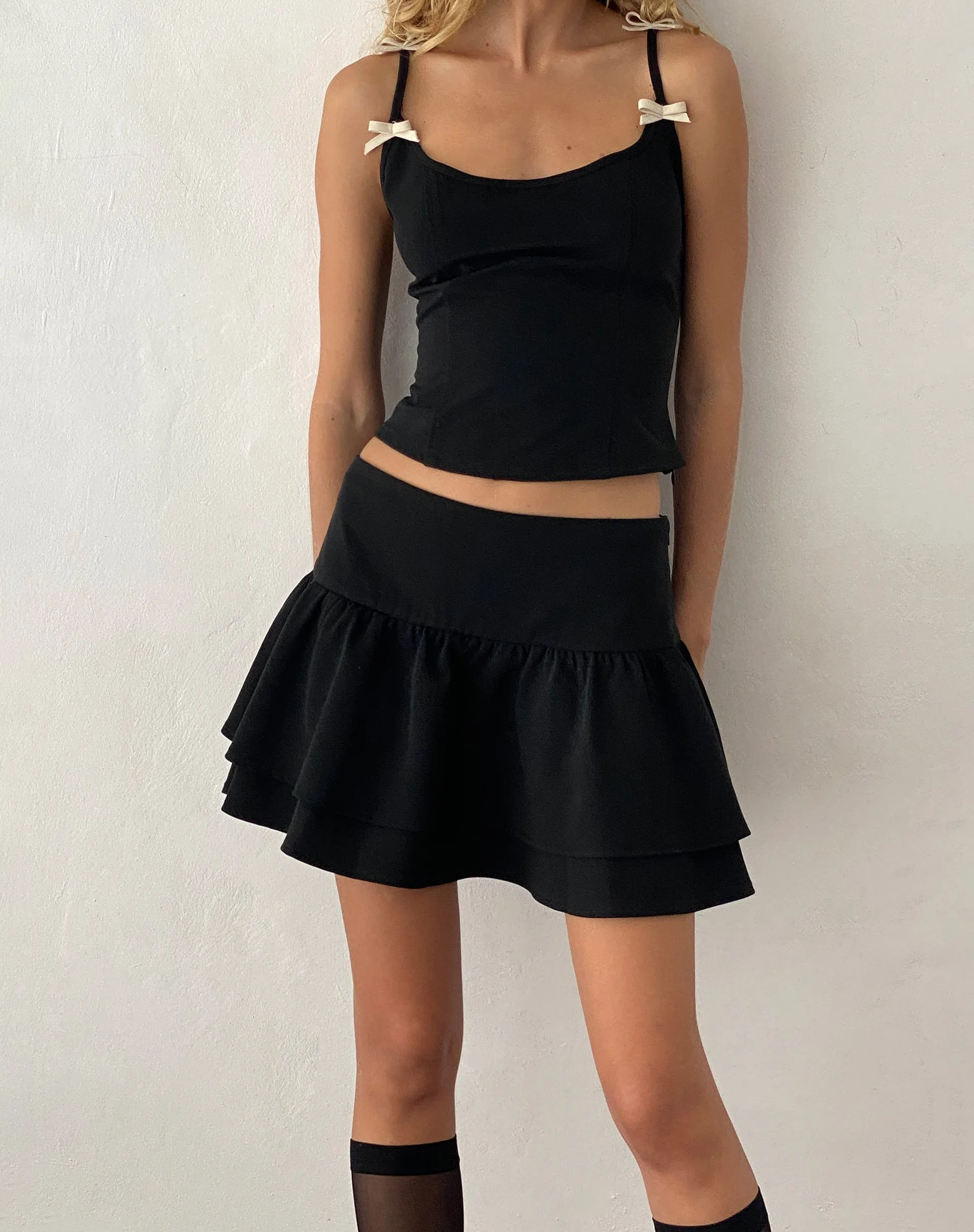 Samrina Pleated Tailored Mini Skirt in Black