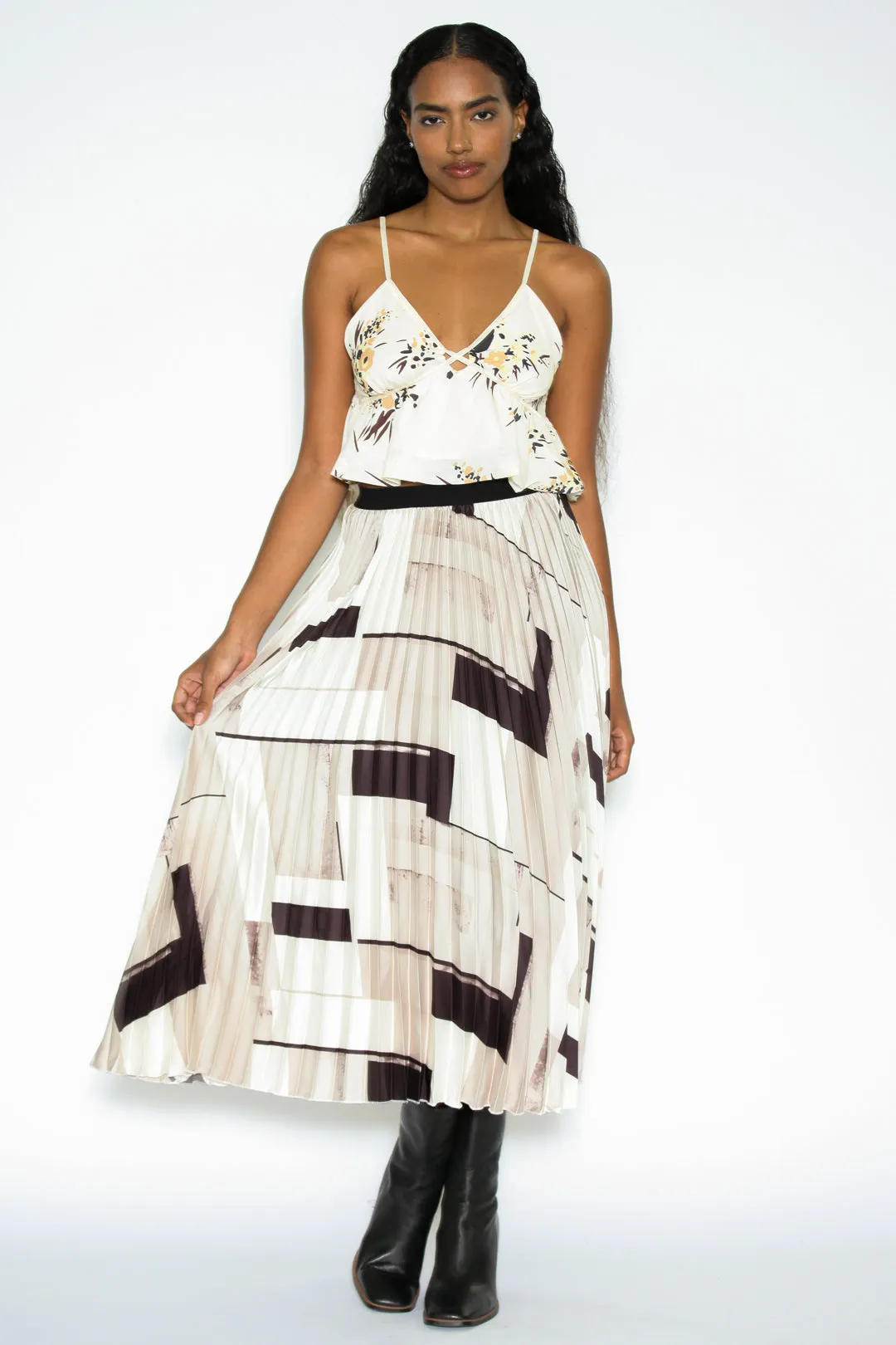 Silk Abstract Pattern Pleated Skirt