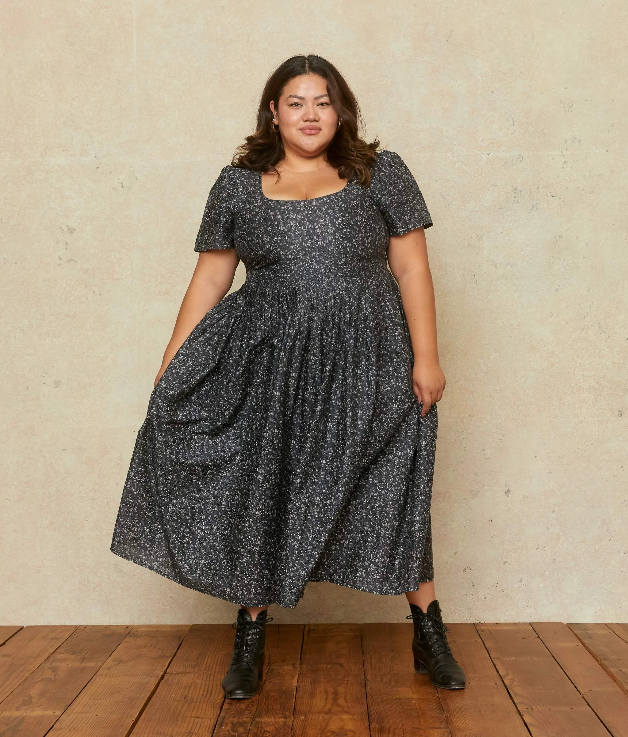 The Scarlet Dress Extended | Ginkgo Black