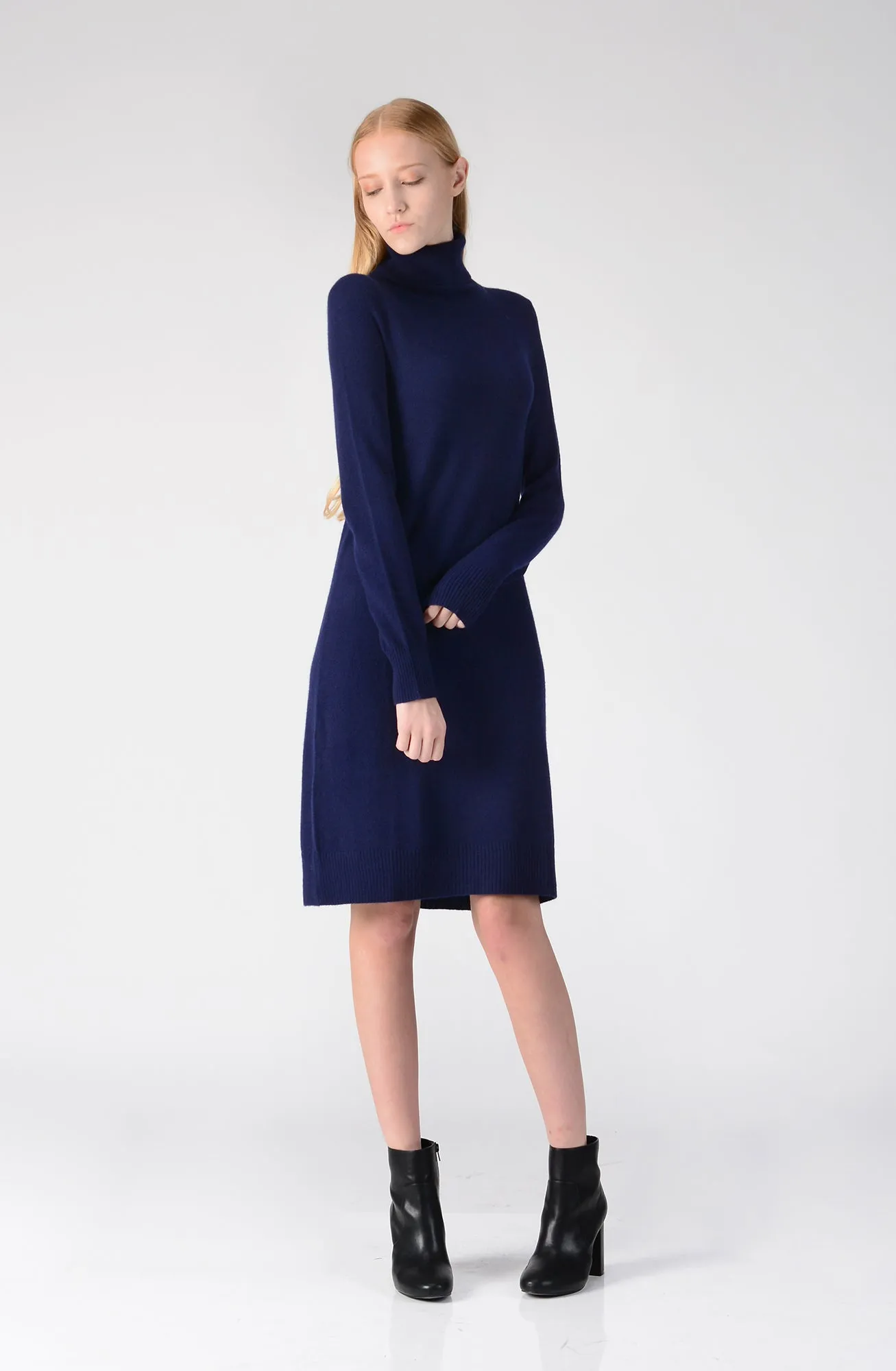 Turtleneck Slimfit Dress_Navy