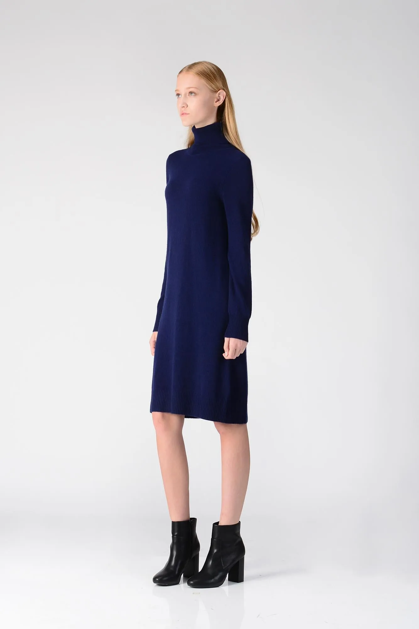 Turtleneck Slimfit Dress_Navy