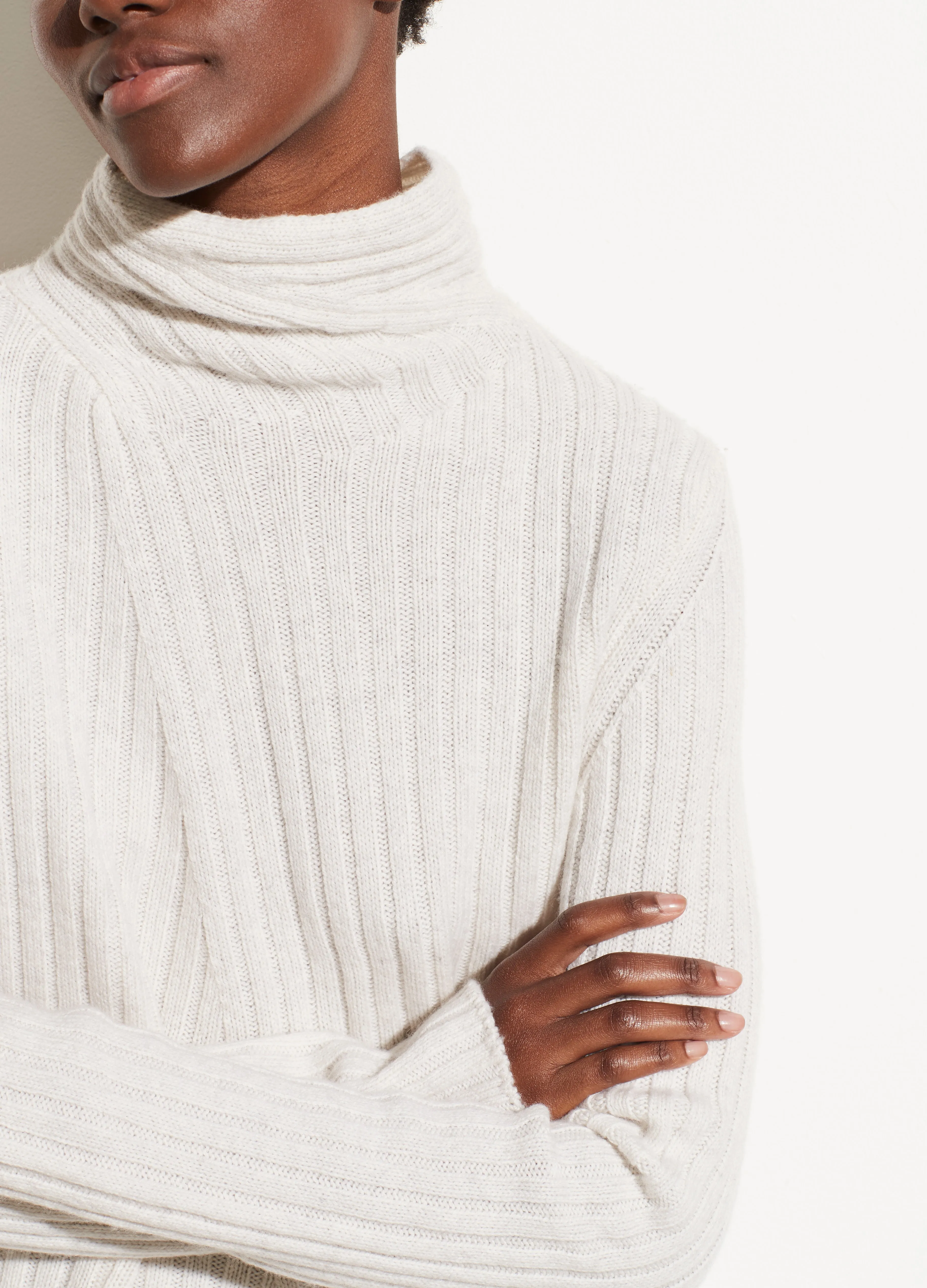 Twist Neck Turtleneck in Heather White